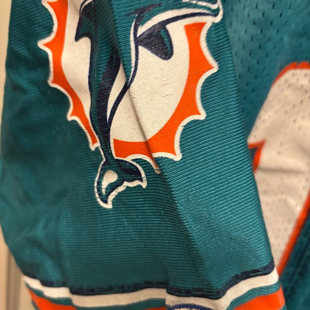 Dan Marino Miami dolphins medium champion size‎ 40 distressed - Picture 7 of 10